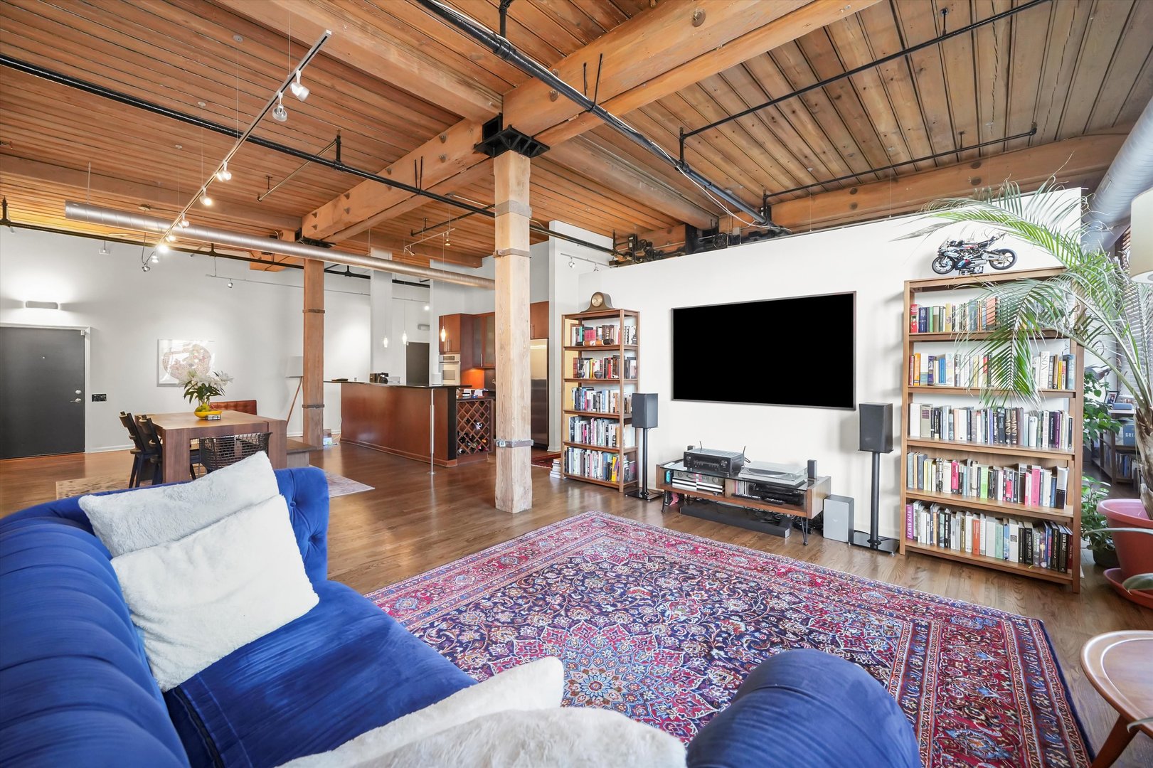 1327 W Washington Boulevard Unit: 3G