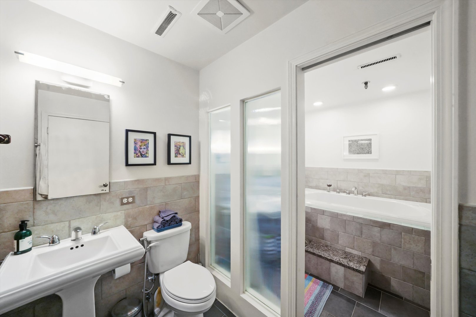 1327 W Washington Boulevard Unit: 3G