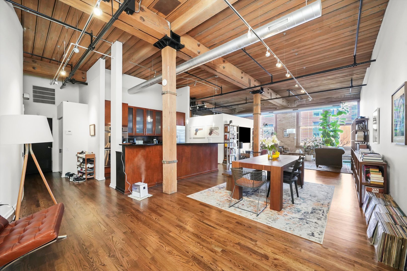 1327 W Washington Boulevard Unit: 3G