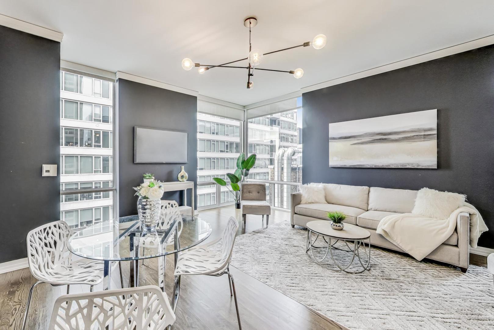 170 W Polk Street Unit: 1101