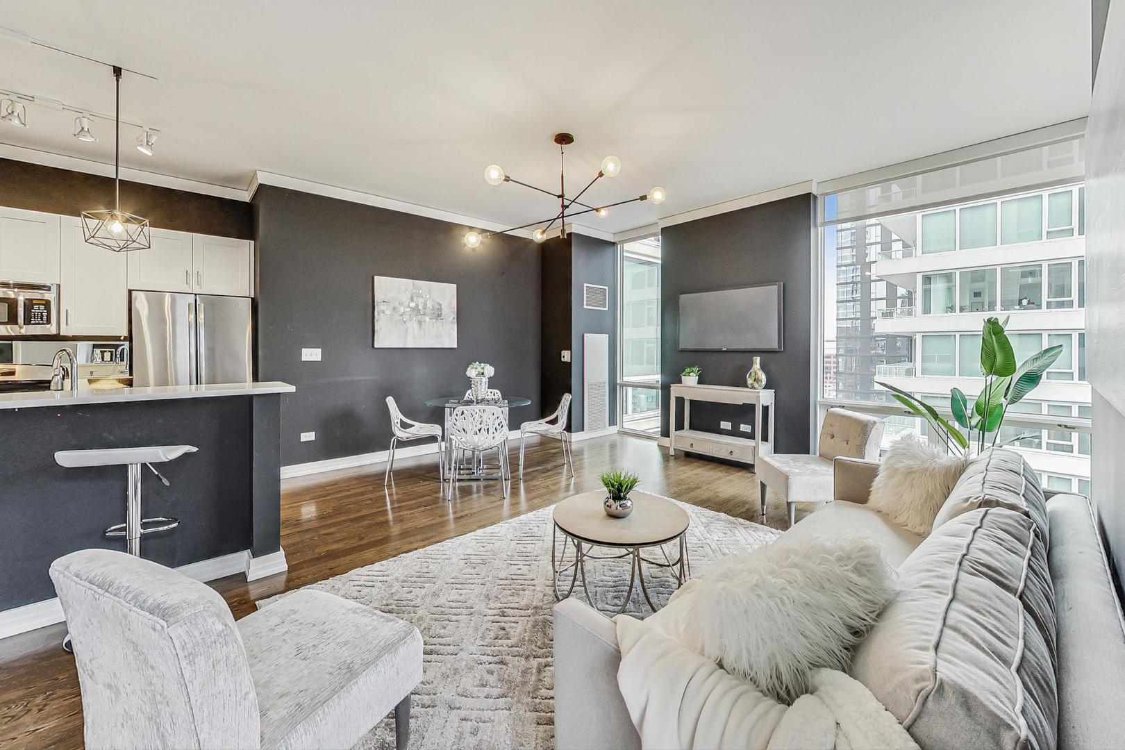 170 W Polk Street Unit: 1101