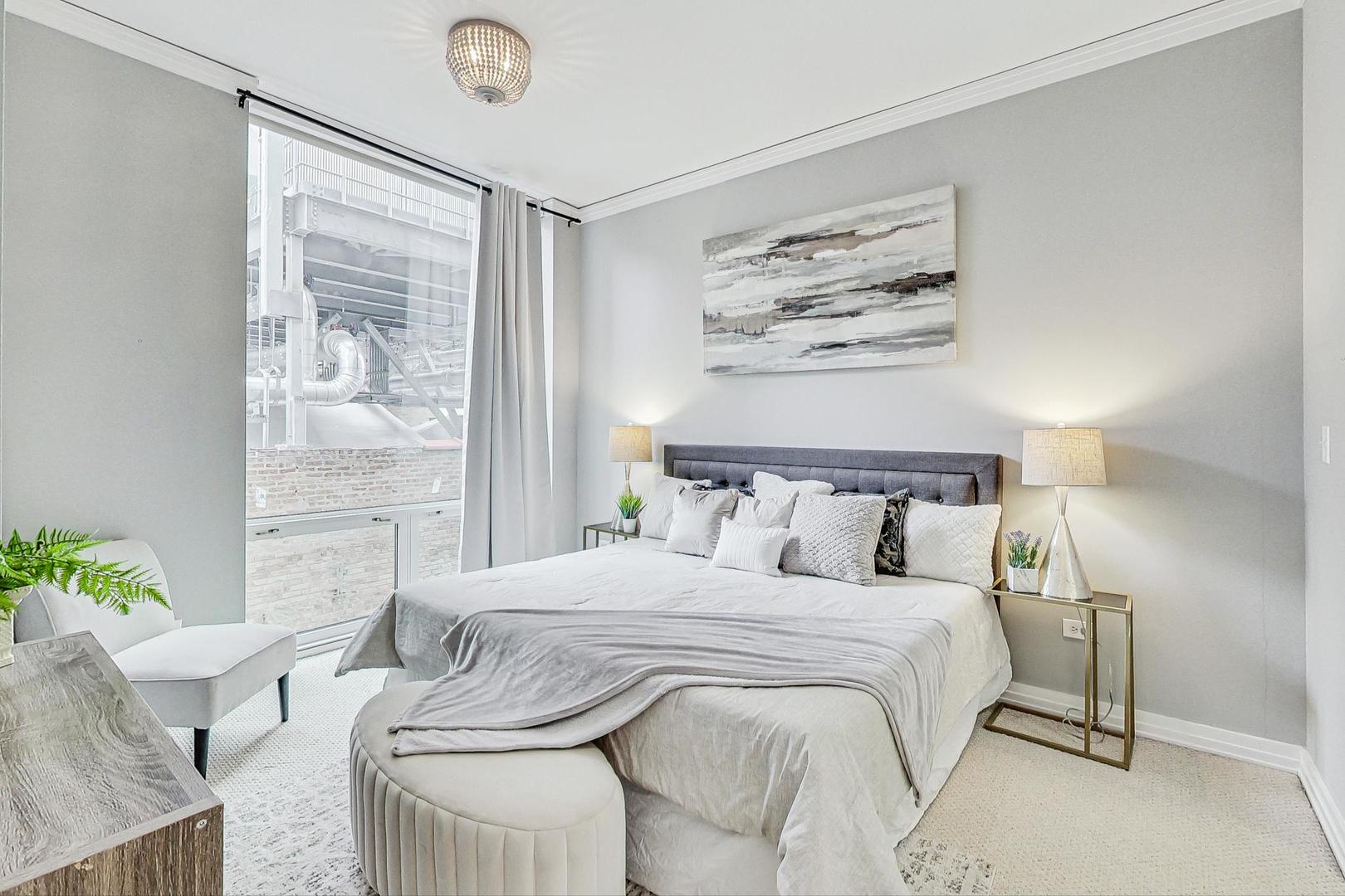 170 W Polk Street Unit: 1101