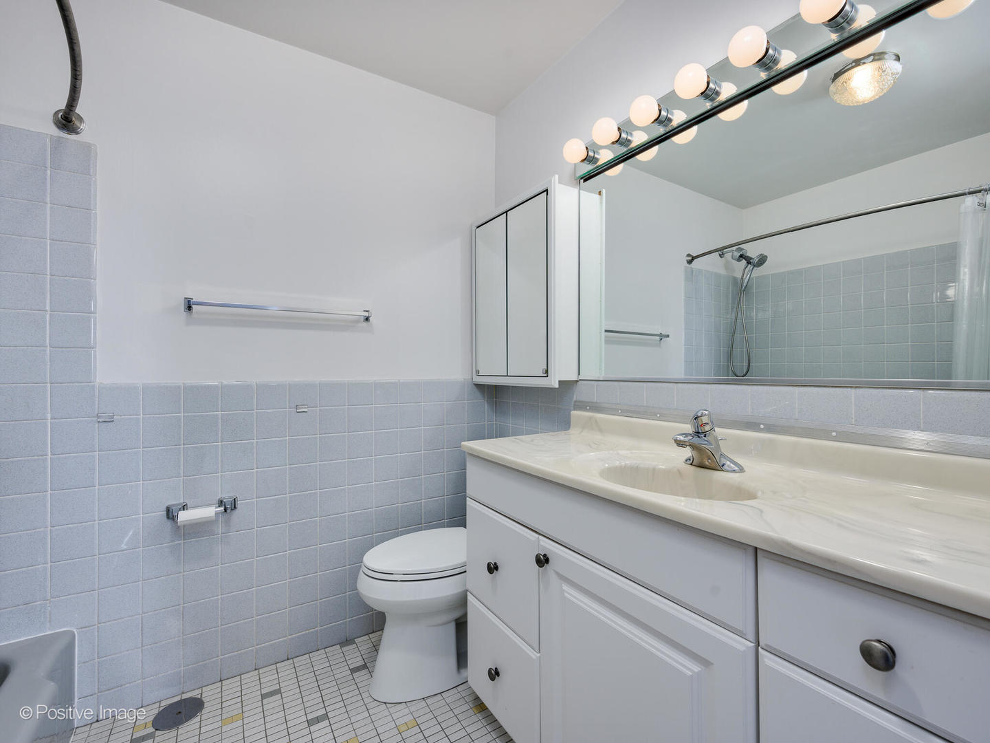 5701 N Sheridan Road Unit: 9L