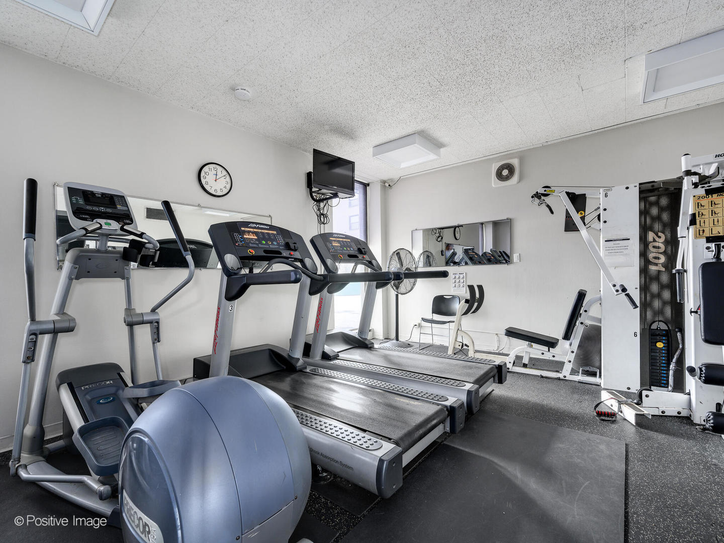 5701 N Sheridan Road Unit: 9L