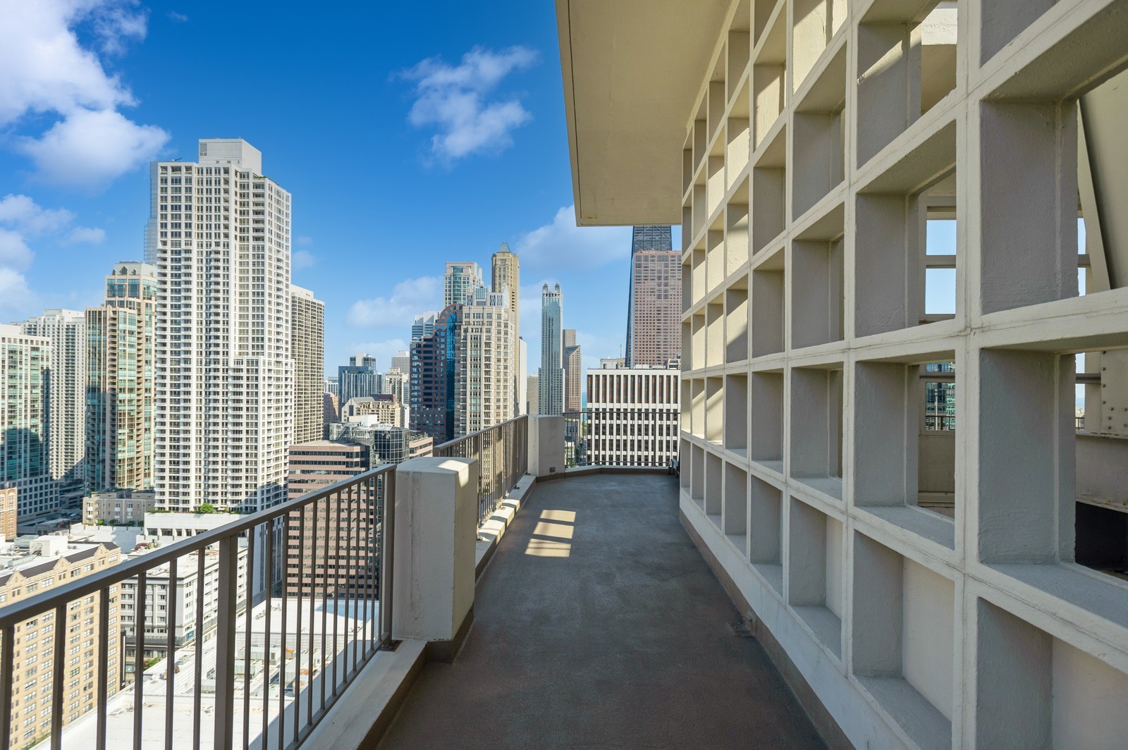 535 N Michigan Avenue Unit: 511