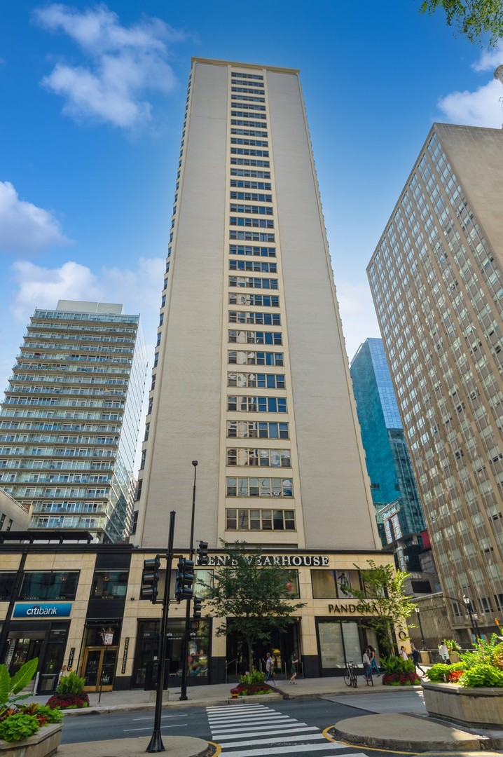 535 N Michigan Avenue Unit: 511