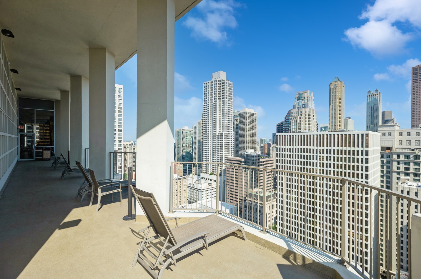 535 N Michigan Avenue Unit: 511