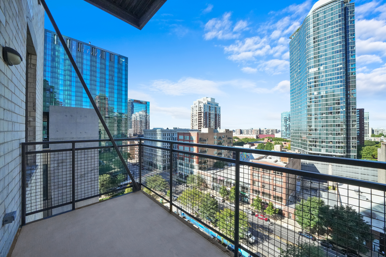 910 S MICHIGAN Avenue Unit: 914