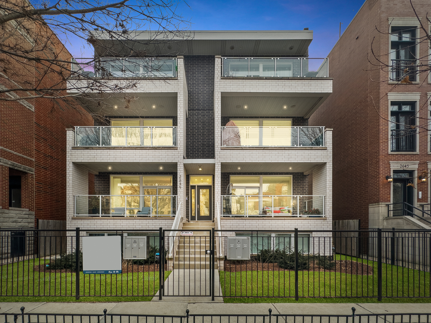 2649 N Mildred Avenue Unit: 2N