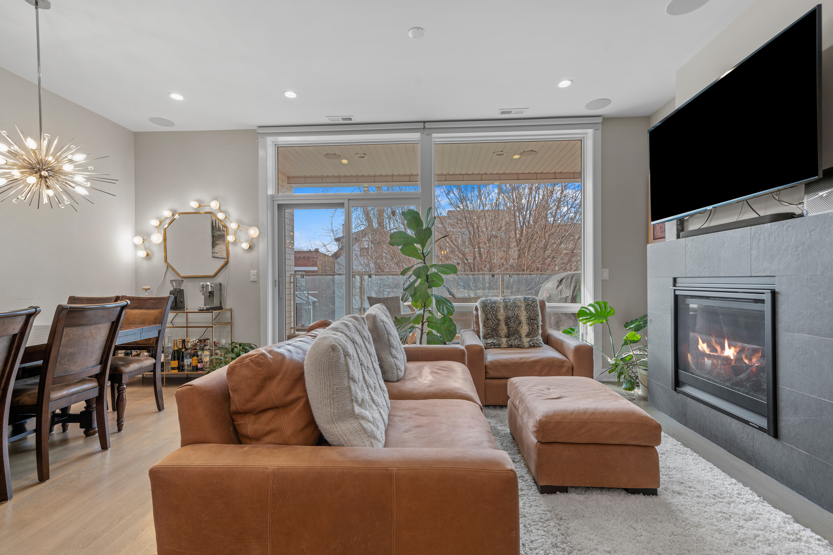 2649 N Mildred Avenue Unit: 2N