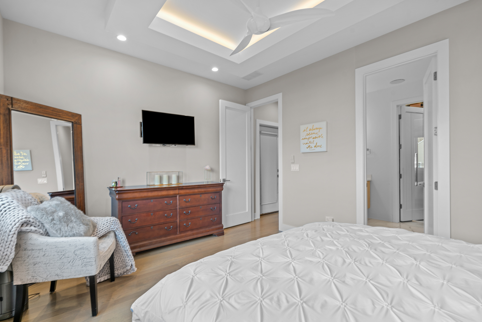 2649 N Mildred Avenue Unit: 2N