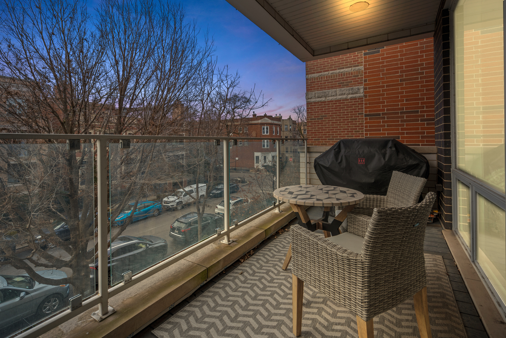 2649 N Mildred Avenue Unit: 2N
