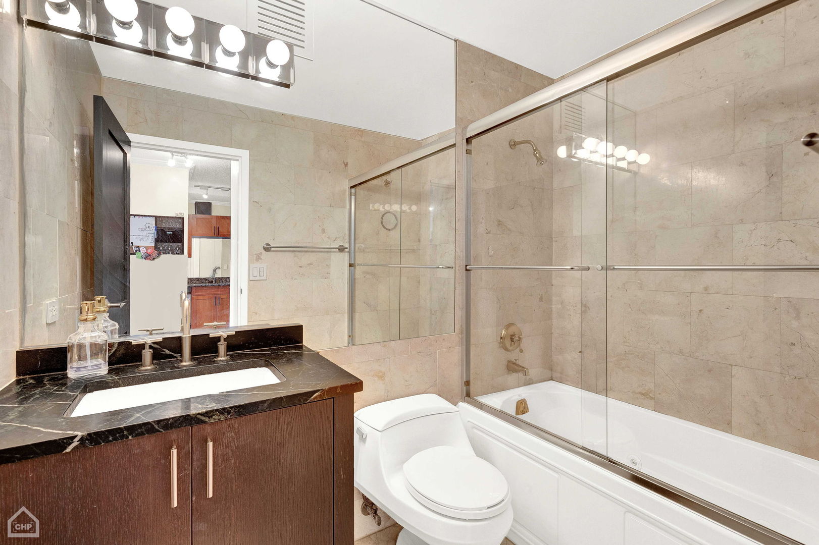 1212 N LaSalle Street Unit: 1705