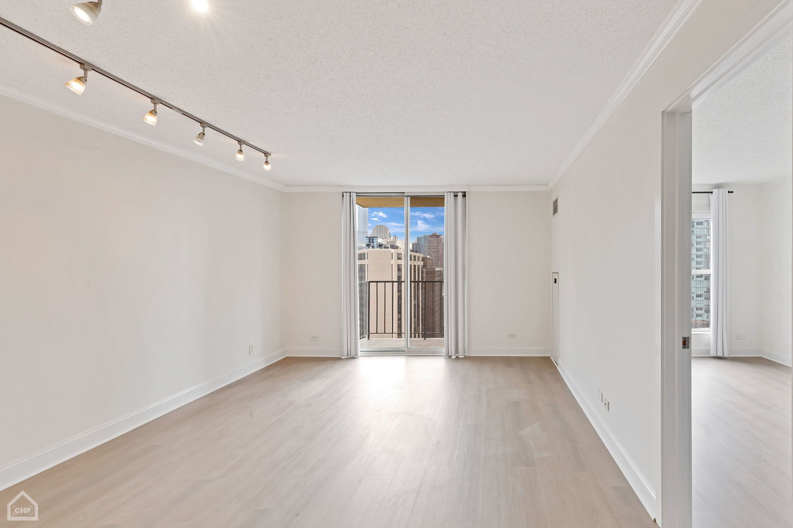 1212 N LaSalle Street Unit: 1705