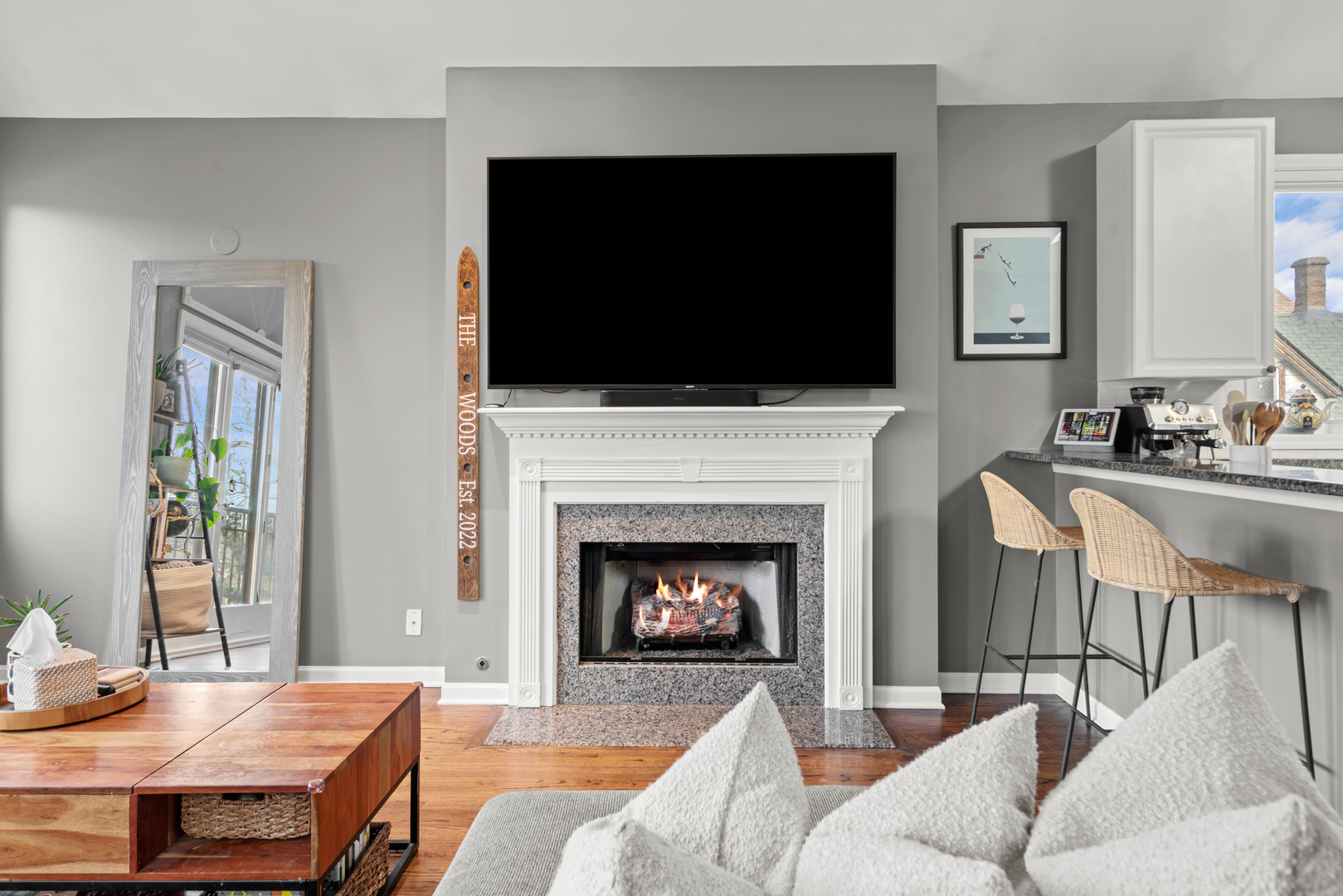 3041 N RACINE Avenue Unit: 3