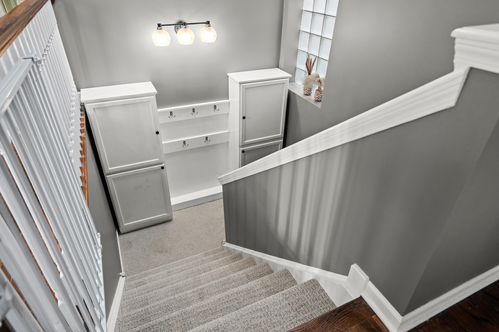 3041 N RACINE Avenue Unit: 3