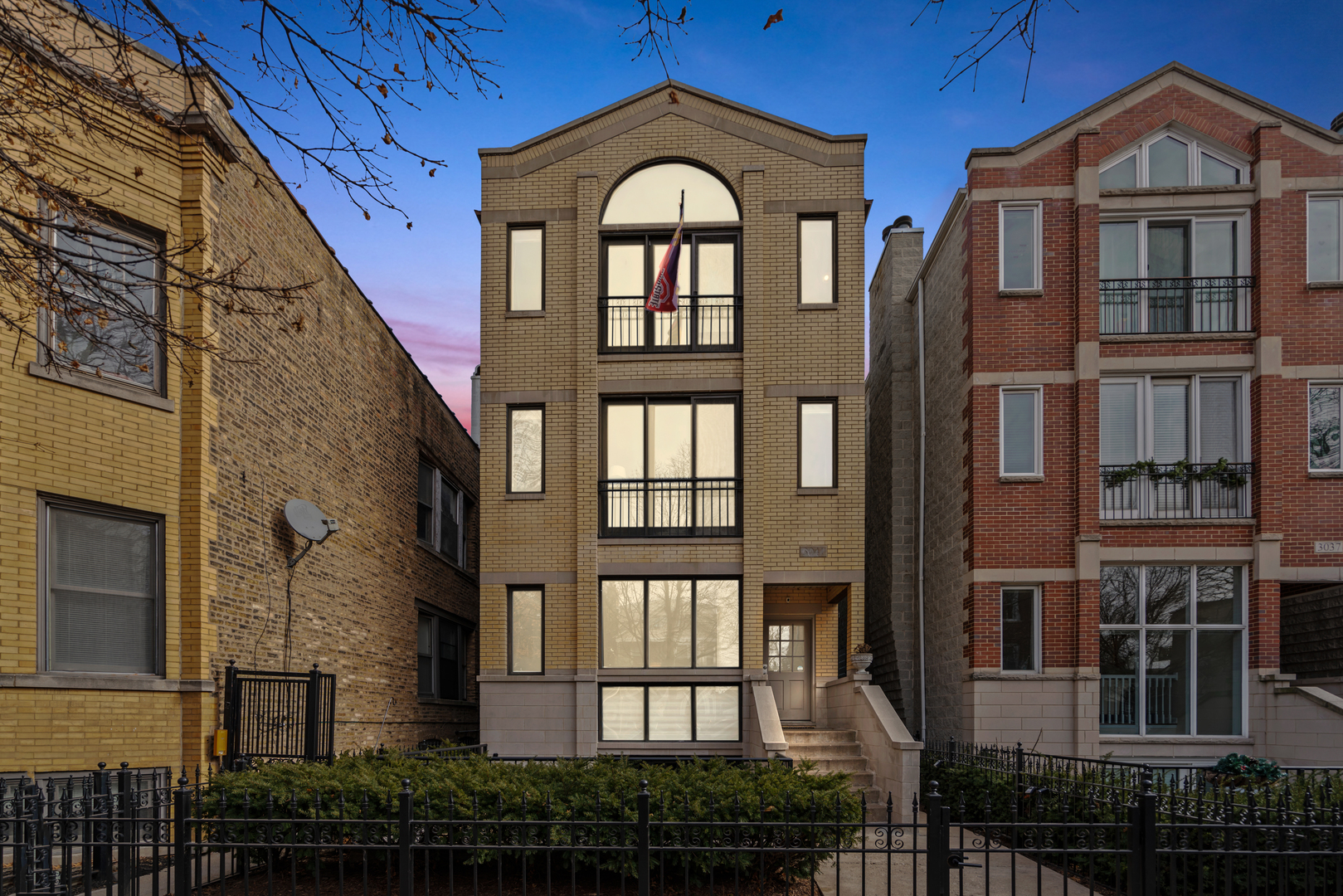 3041 N RACINE Avenue Unit: 3