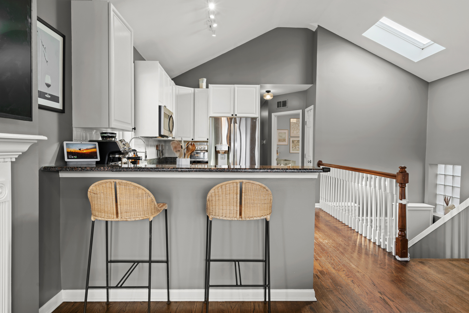 3041 N RACINE Avenue Unit: 3