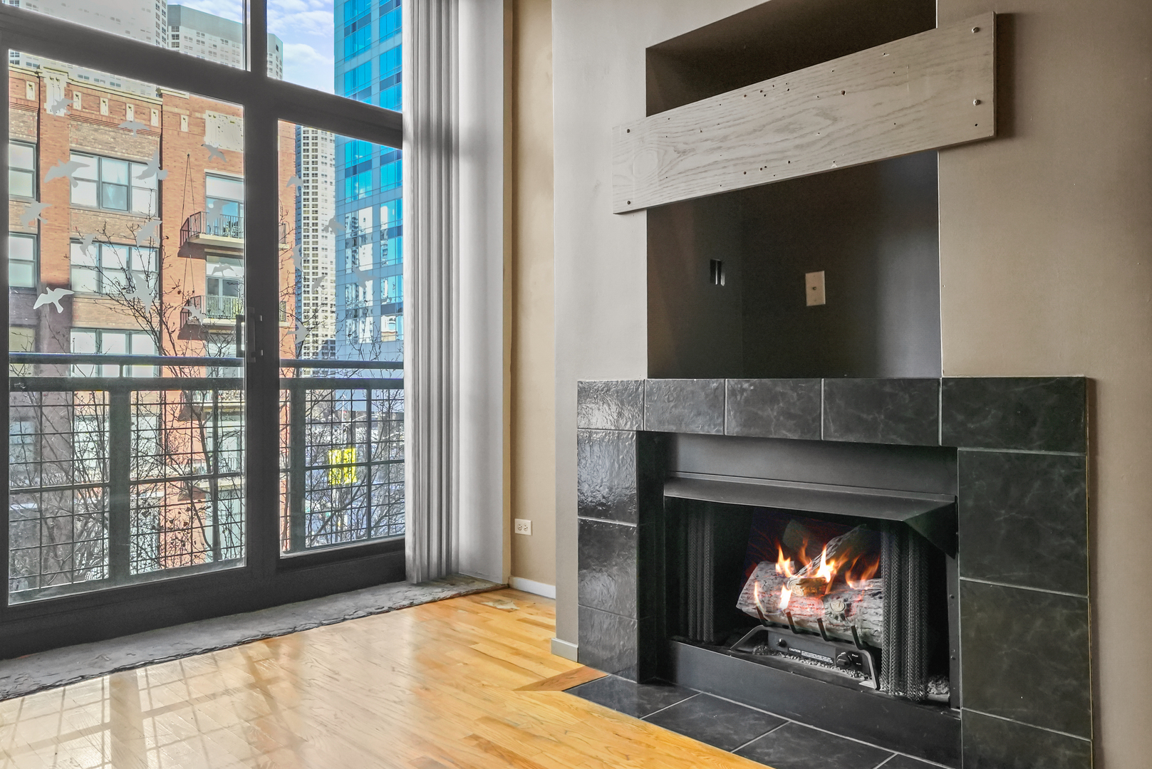 728 W Jackson Boulevard Unit: 324