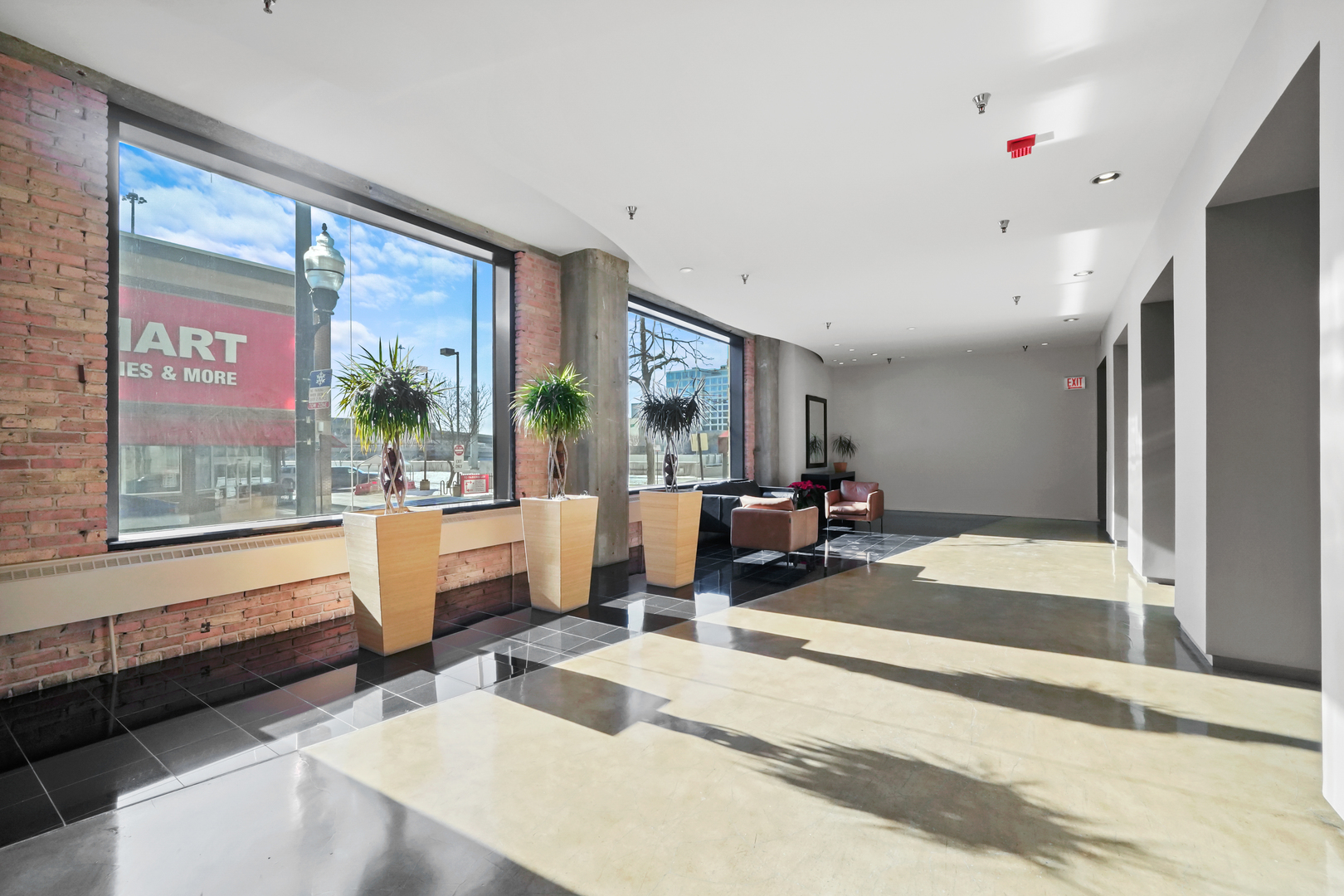 728 W Jackson Boulevard Unit: 324