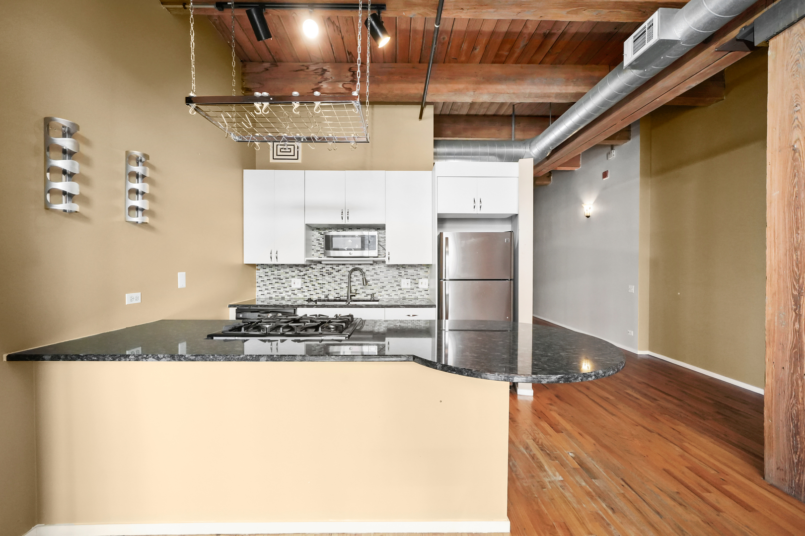 728 W Jackson Boulevard Unit: 324
