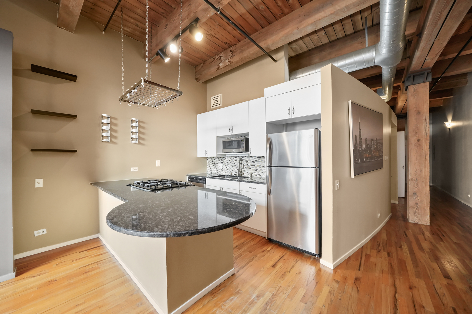 728 W Jackson Boulevard Unit: 324