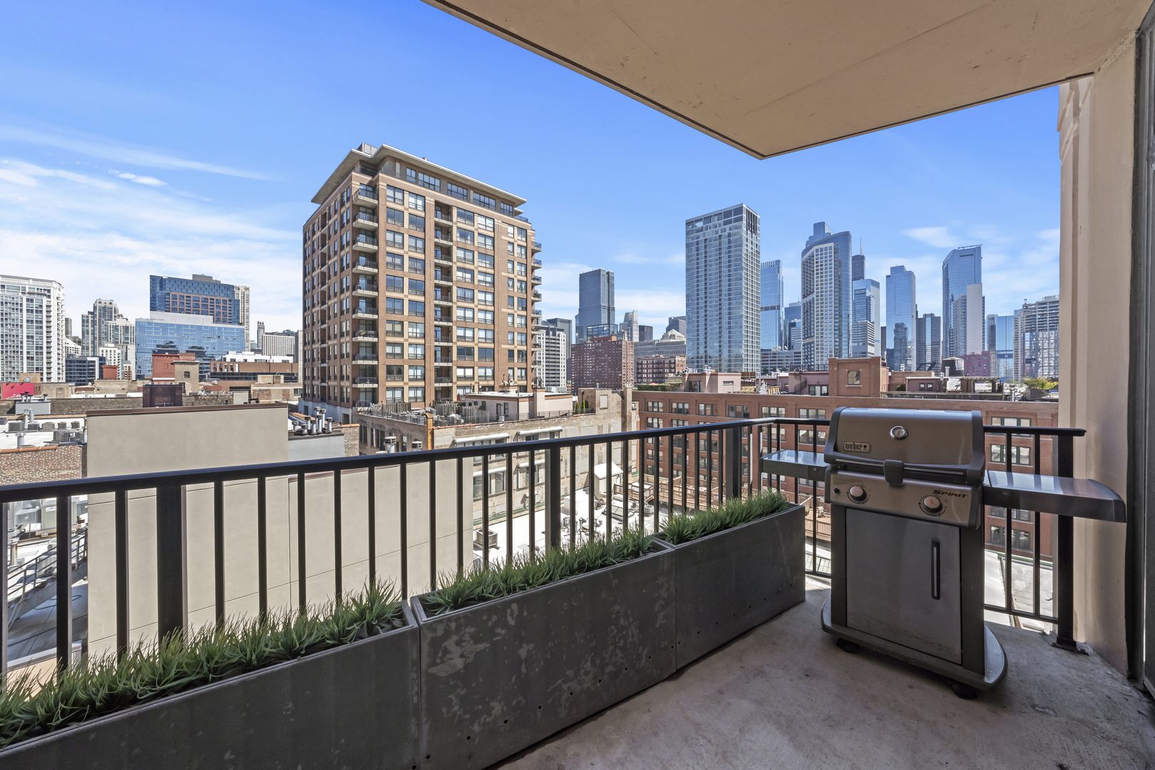 435 W Erie Street Unit: 1001