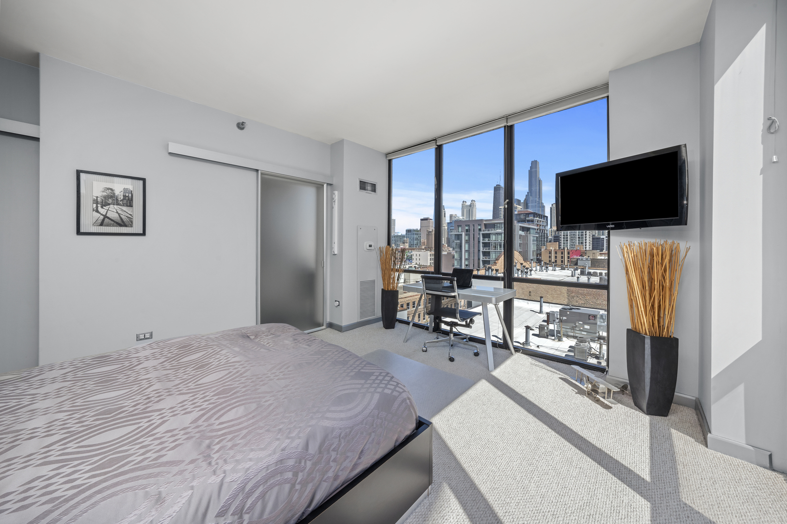 435 W Erie Street Unit: 1001