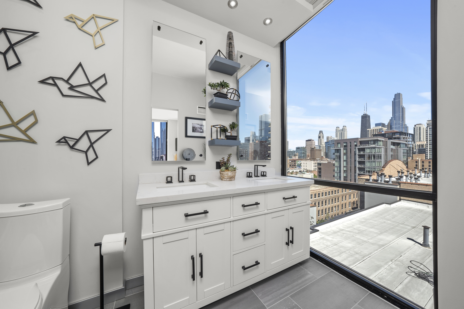 435 W Erie Street Unit: 1001