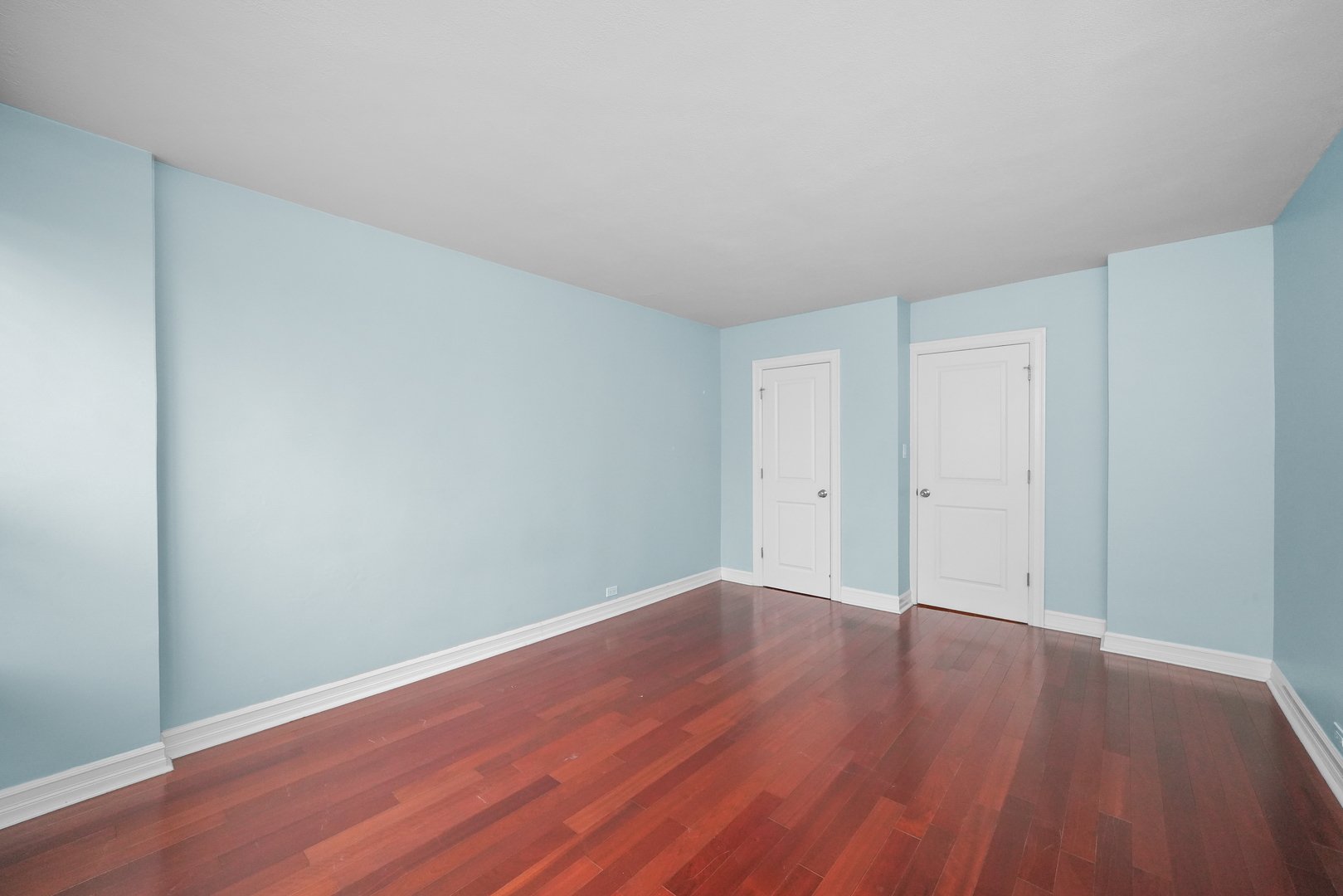 2930 N Sheridan Road Unit: 1411