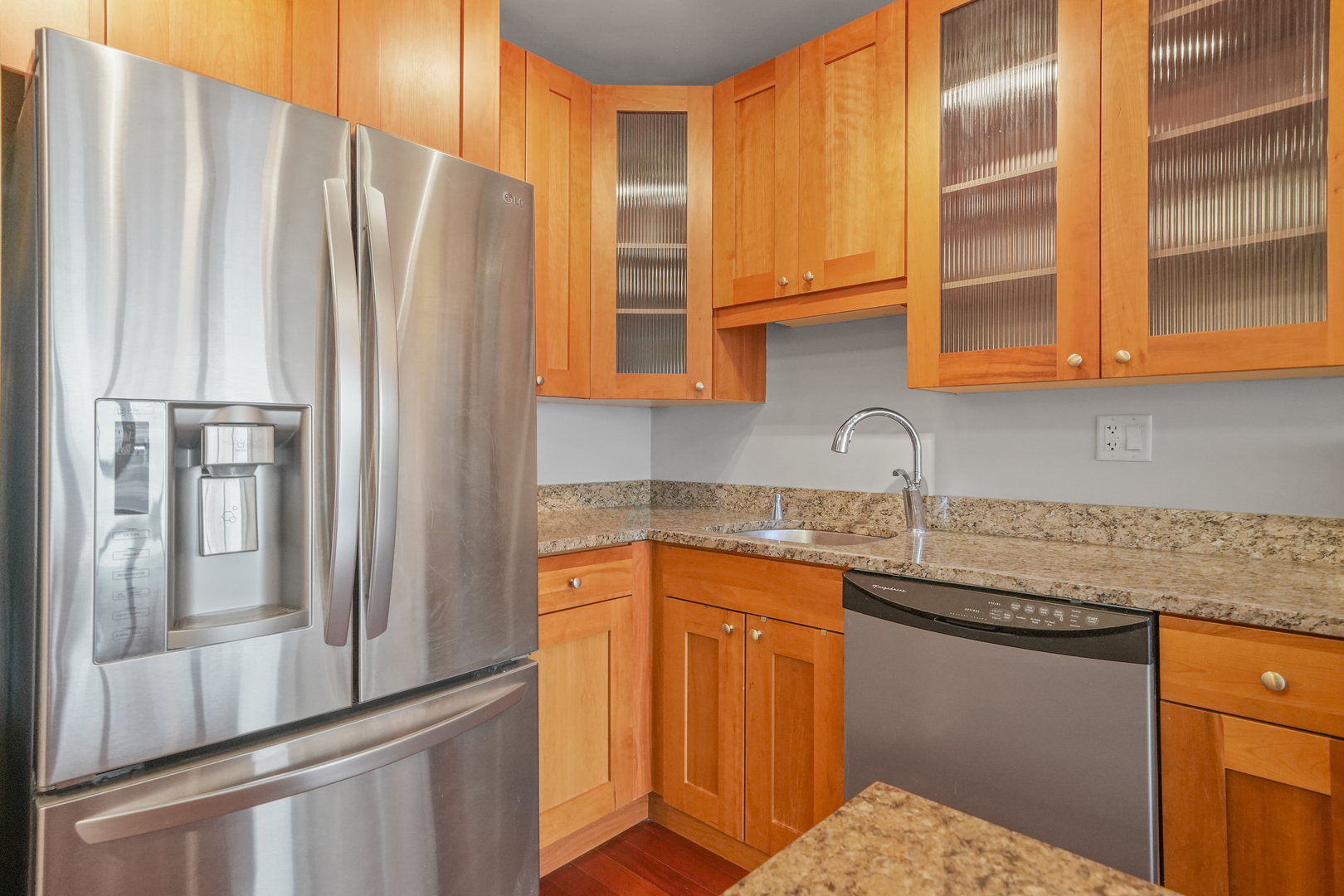 2930 N Sheridan Road Unit: 1411
