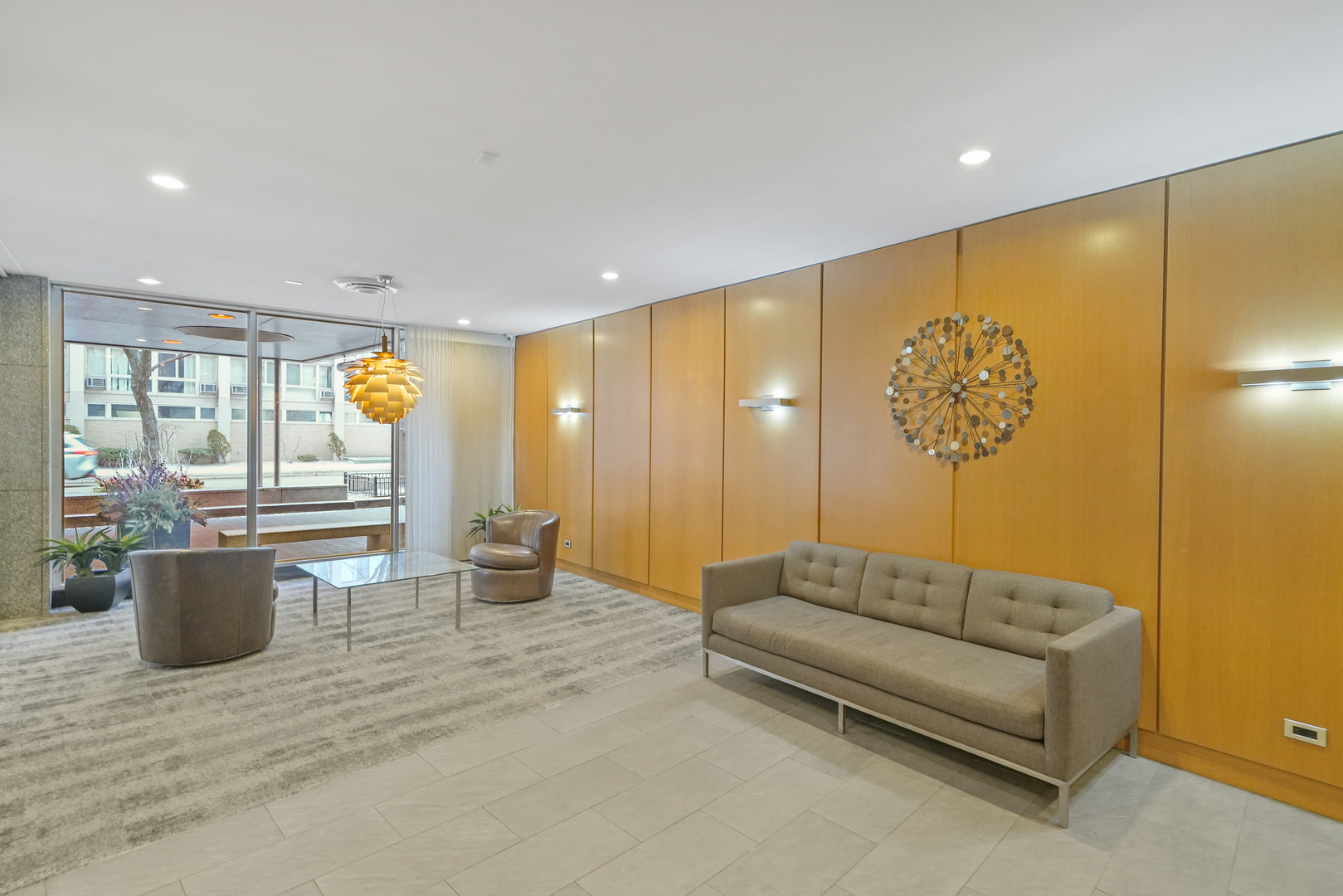 2930 N Sheridan Road Unit: 1411