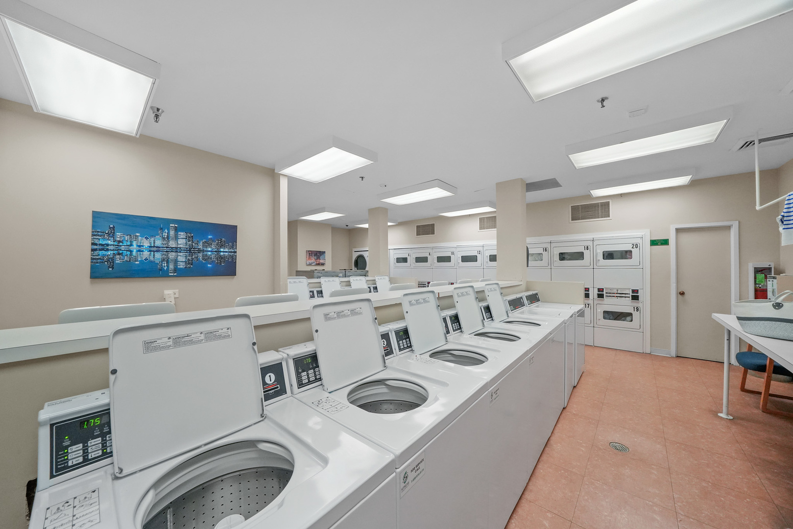 401 E Ontario Street Unit: 2306