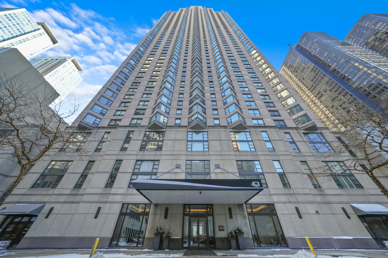 401 E Ontario Street Unit: 2306