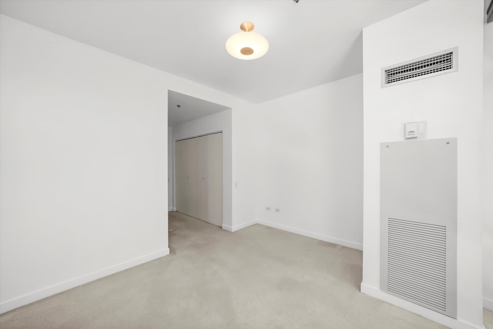 510 W ERIE Street Unit: 601