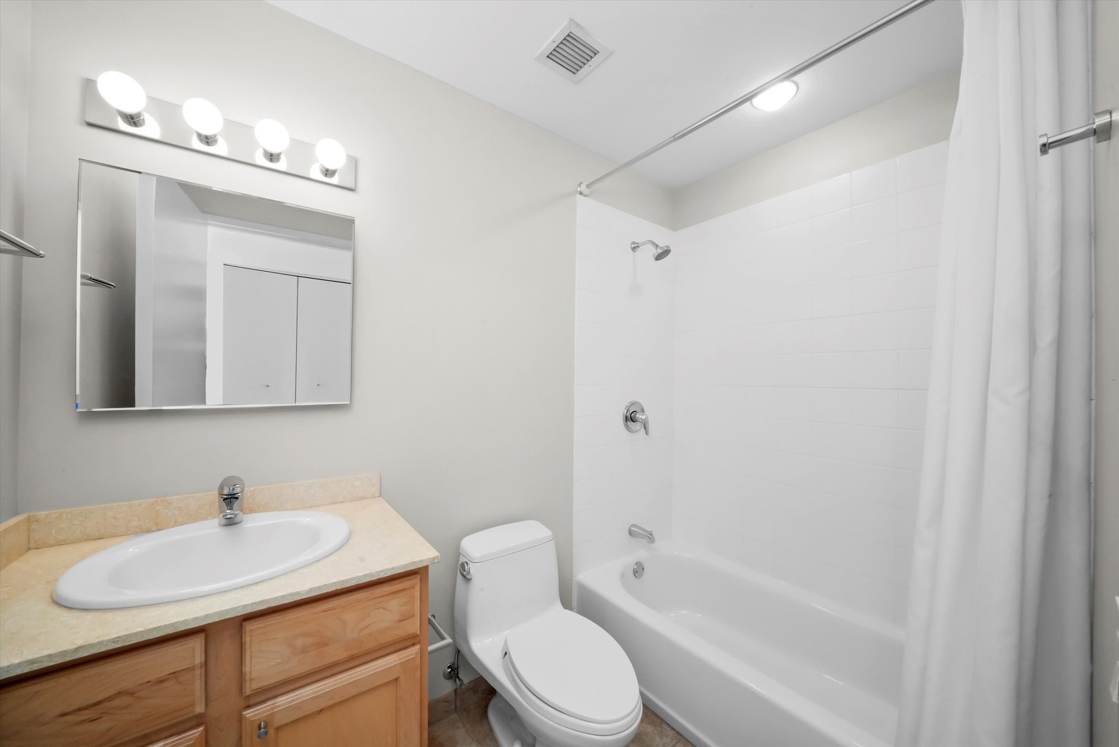 510 W ERIE Street Unit: 601