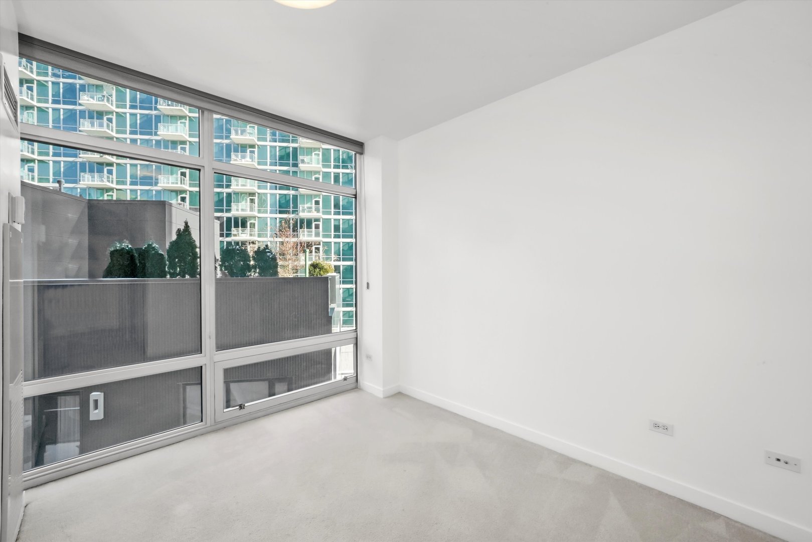 510 W ERIE Street Unit: 601