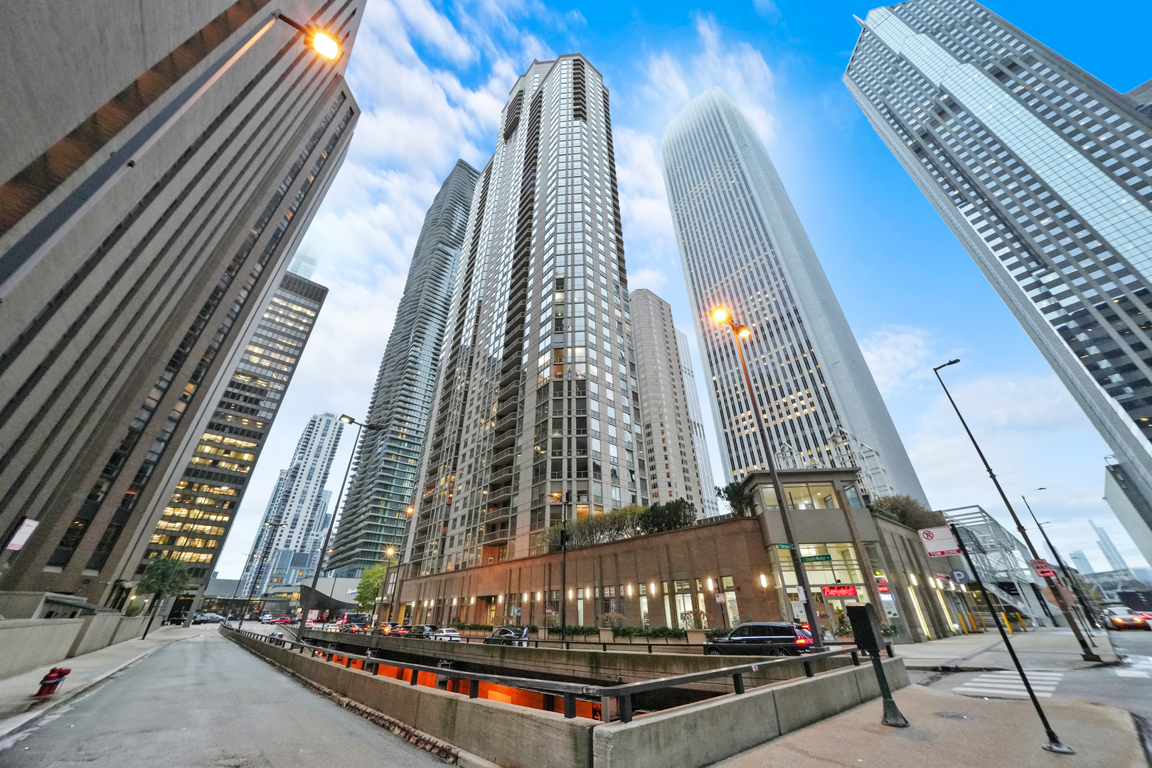 222 N Columbus Drive Unit: 1806