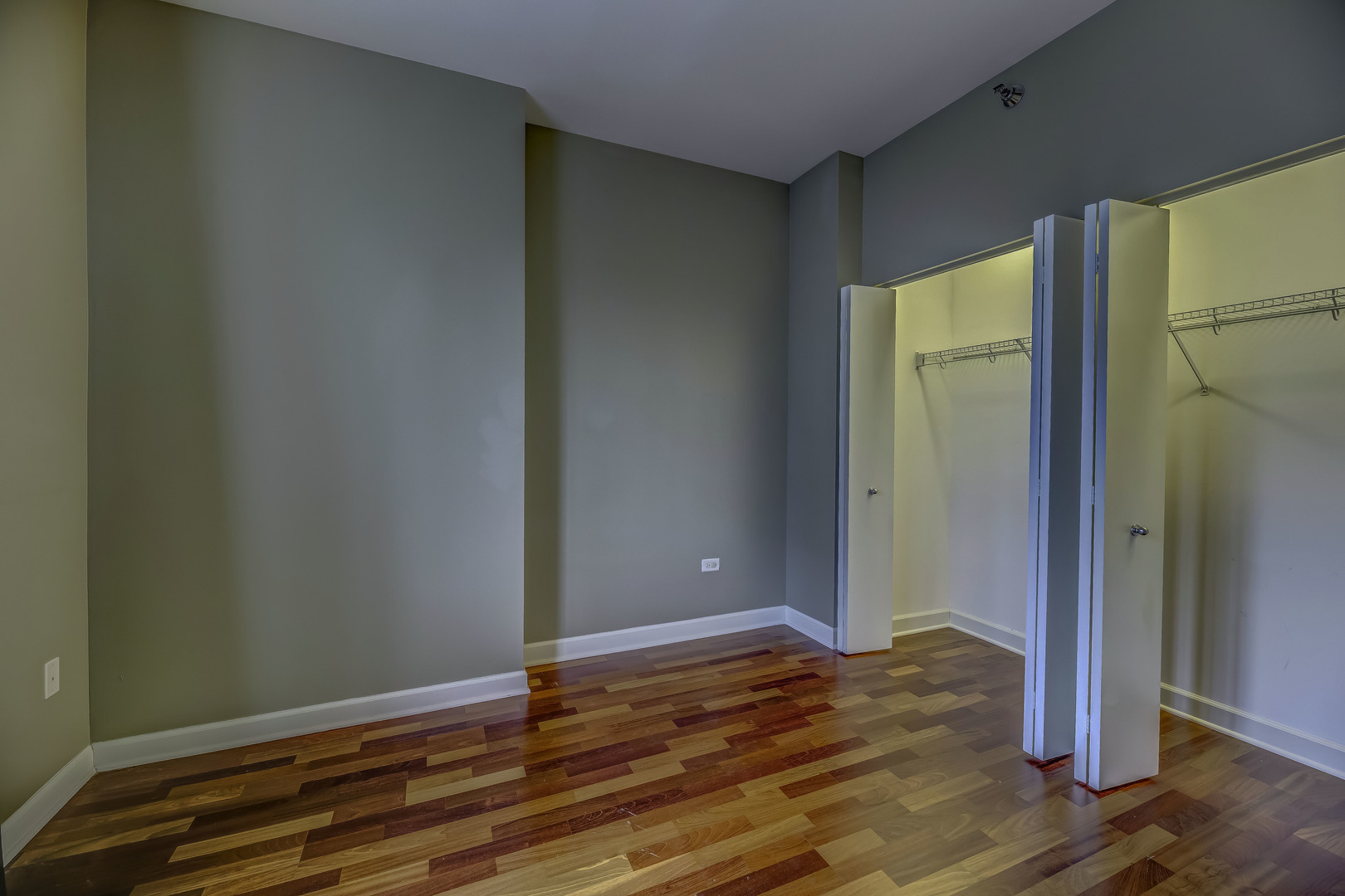 1322 S Prairie Avenue Unit: 1307