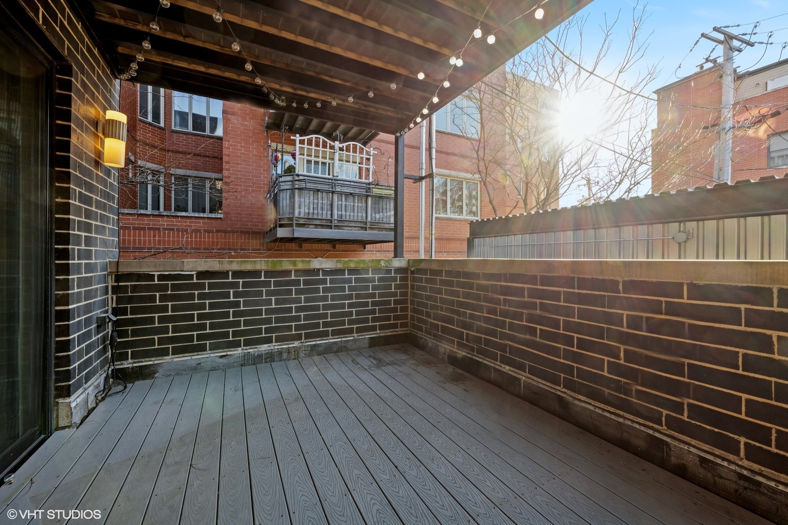 4956 N Western Avenue Unit: 1W