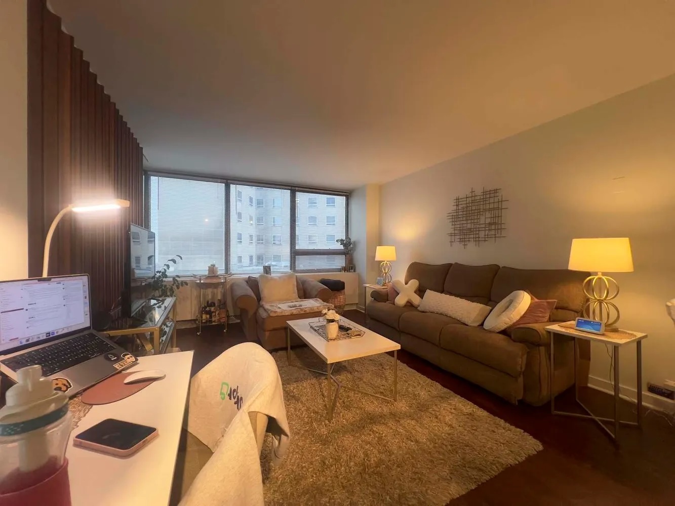 2800 N Lake Shore Drive Unit: 611