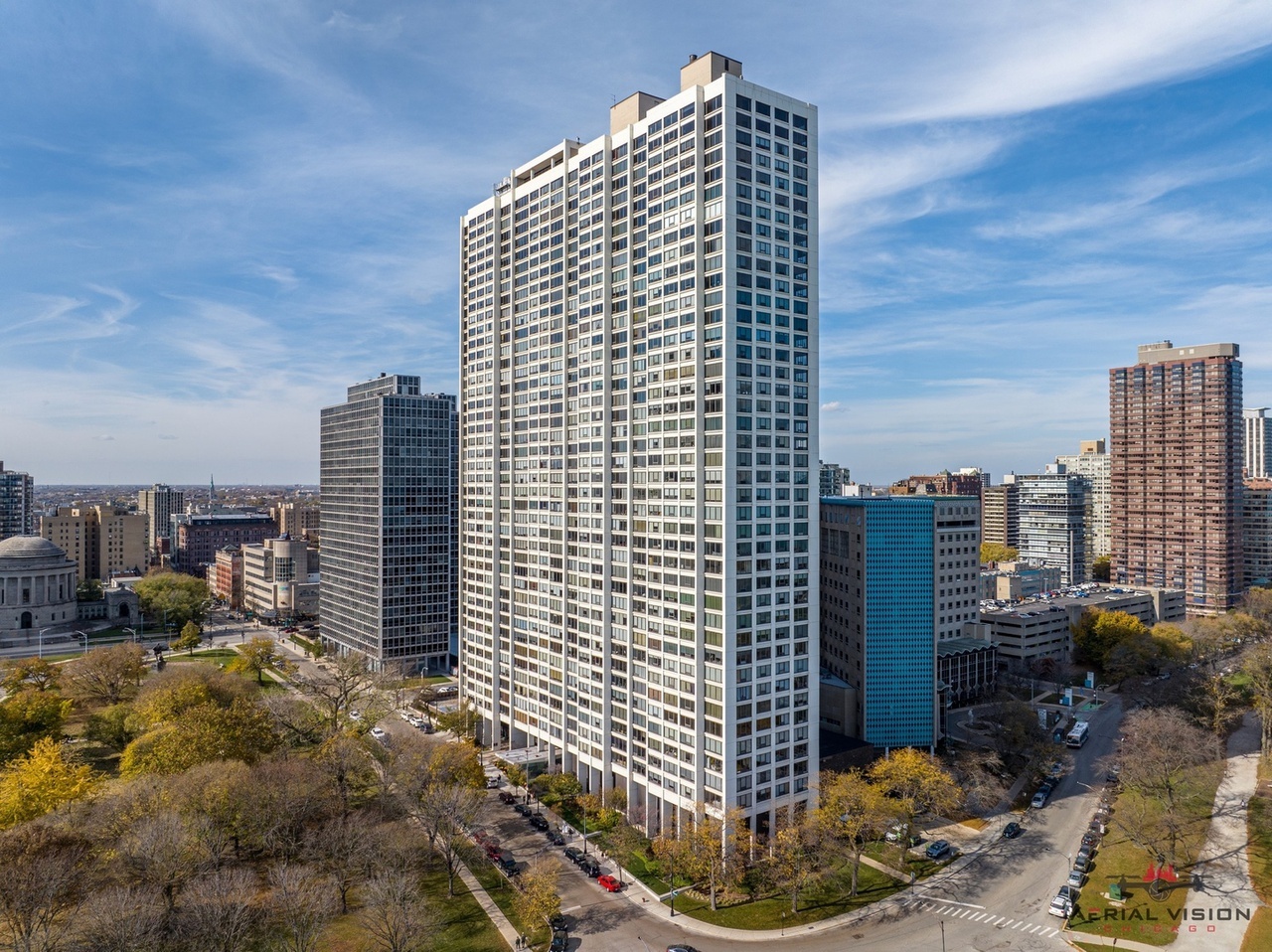 2800 N Lake Shore Drive Unit: 611