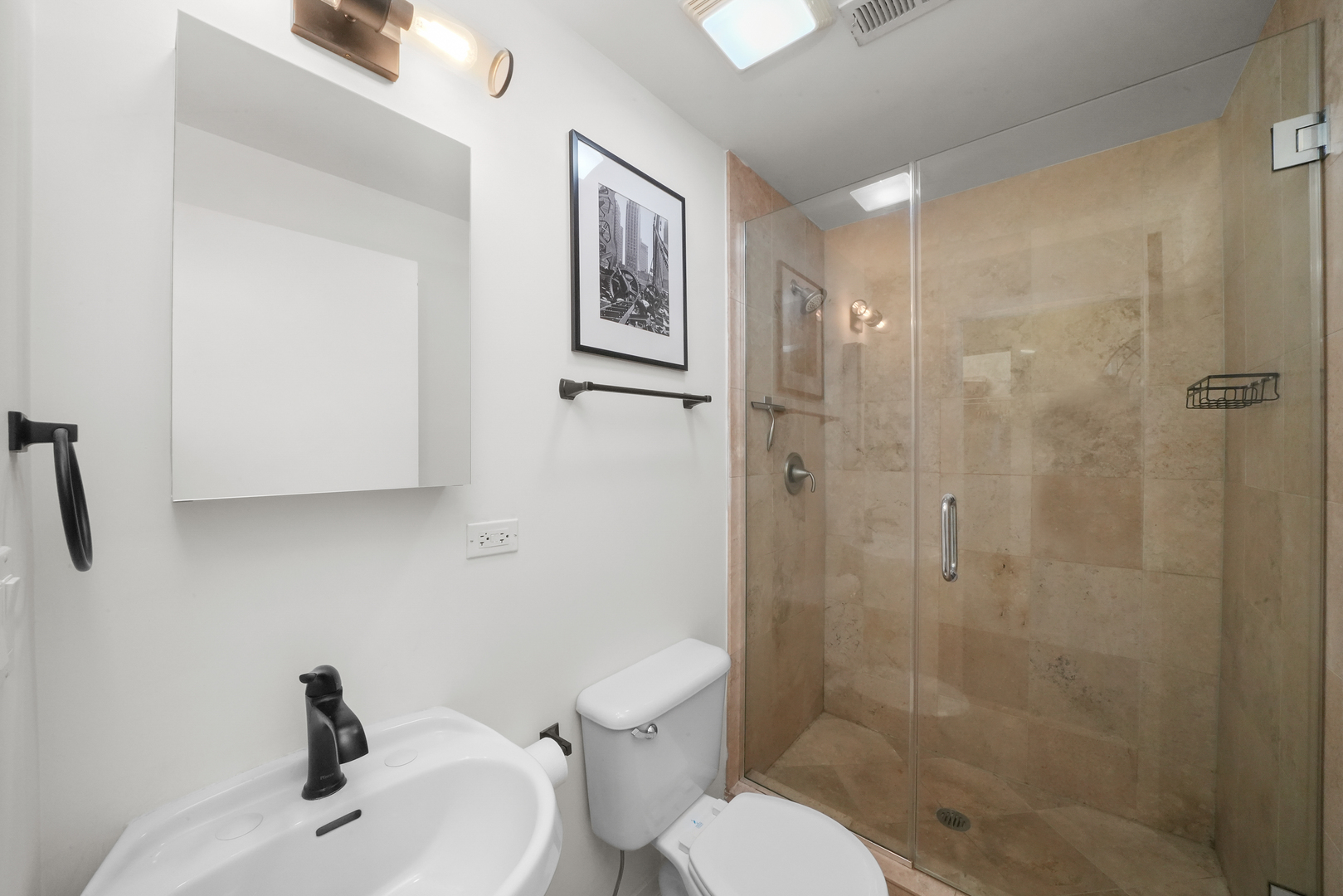 1735 W Division Street Unit: 204