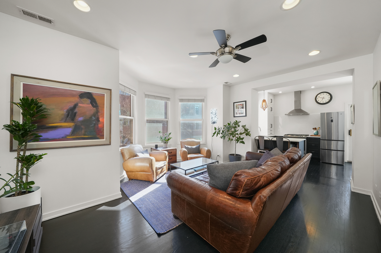 1735 W Division Street Unit: 204