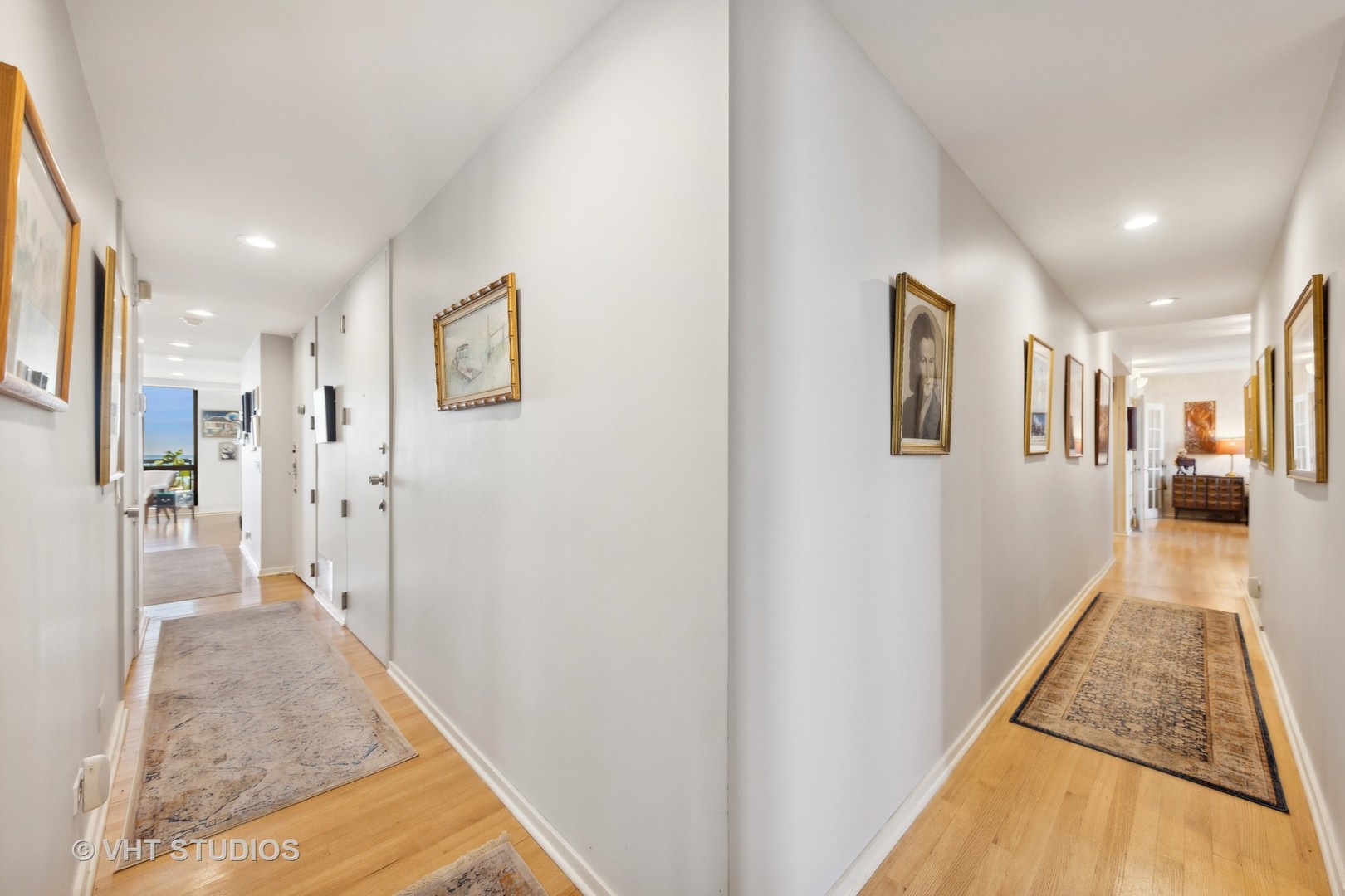 2314 N Lincoln Park West Street Unit: 15