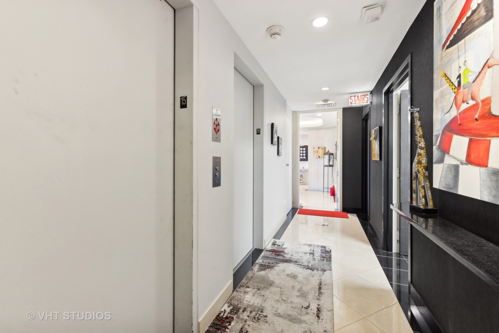 2314 N Lincoln Park West Street Unit: 15