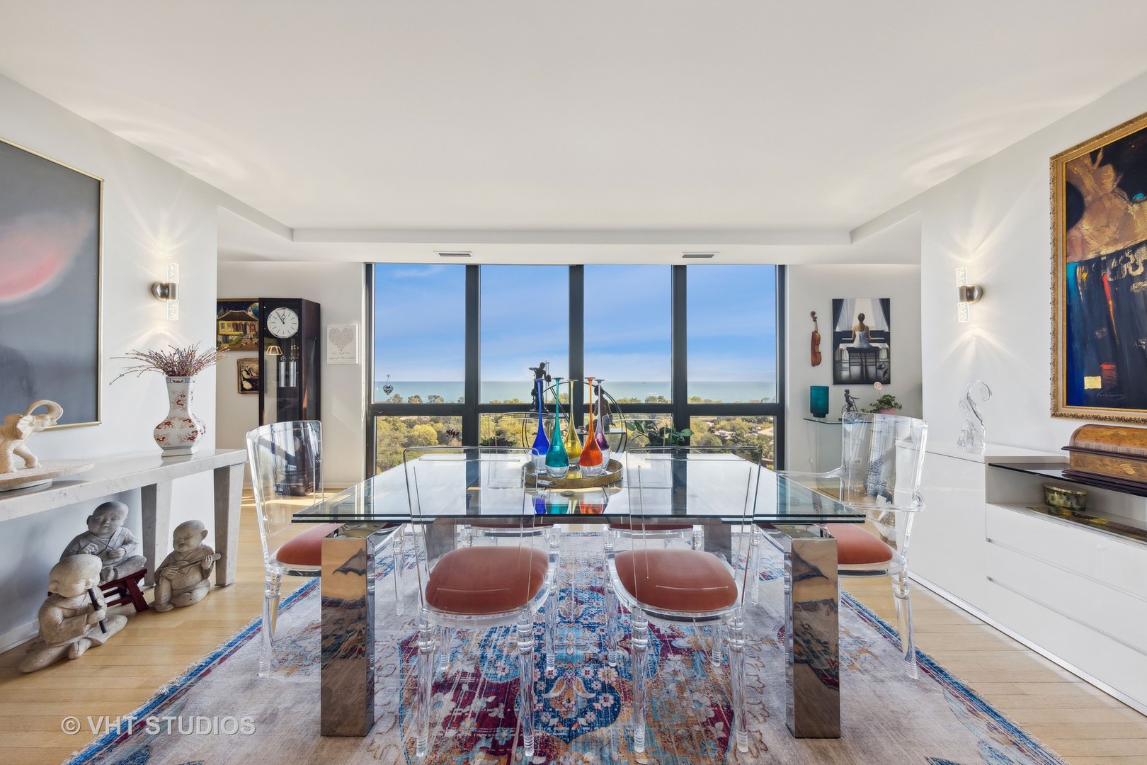 2314 N Lincoln Park West Street Unit: 15