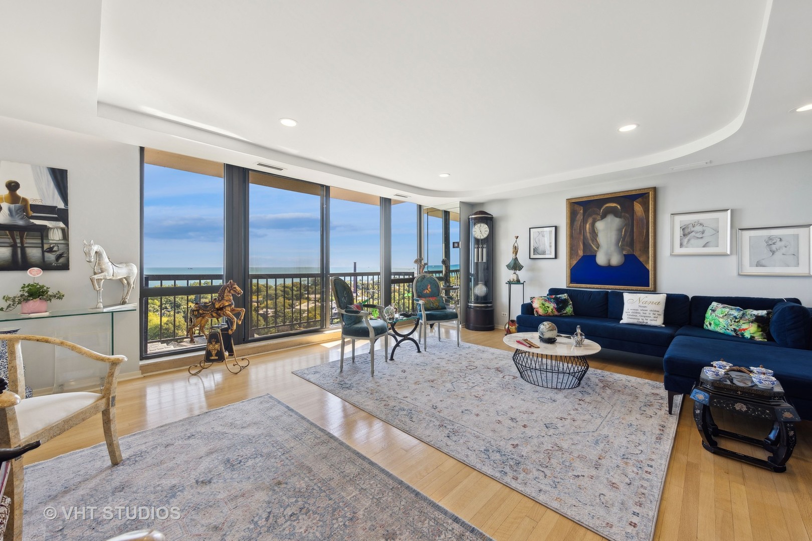 2314 N Lincoln Park West Street Unit: 15