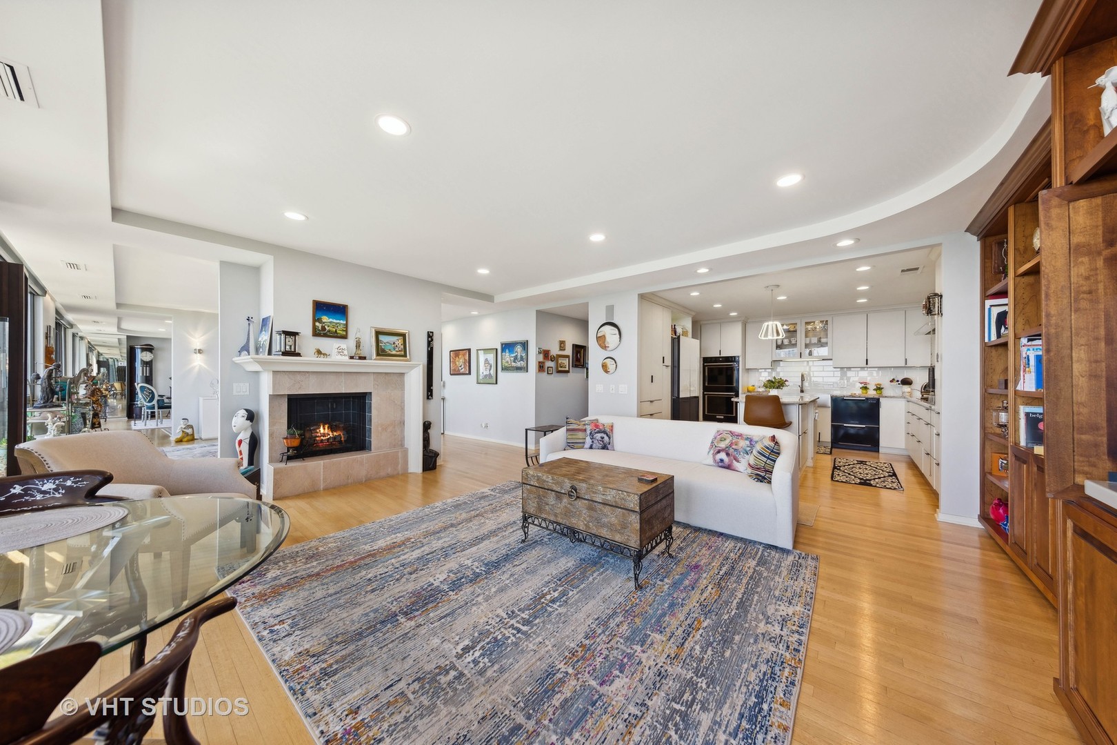 2314 N Lincoln Park West Street Unit: 15