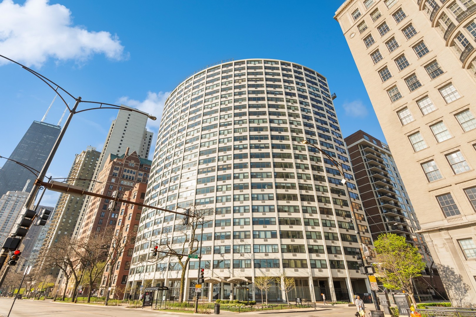 1150 N Lake Shore Drive Unit: 15K